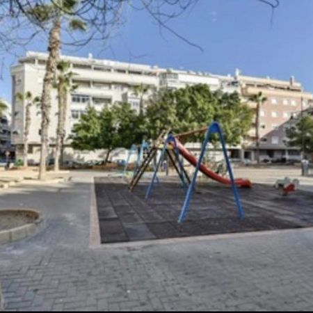 Apartamento Lola Торевиеха Екстериор снимка