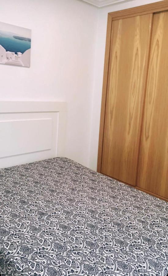 Apartamento Lola Торевиеха Екстериор снимка