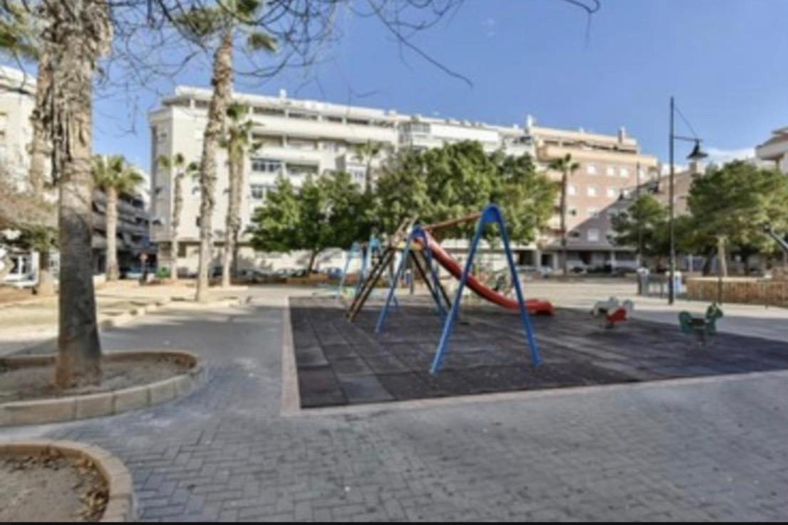 Apartamento Lola Торевиеха Екстериор снимка